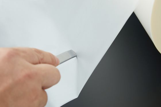 سعر جيد 18mic ضد خدش بصمات الأصابع دليلاً على التصفيف الحراري فيلم لفة لمس ناعم للطباعة الورقية الانترنت