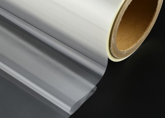 سعر جيد فيلم ماتي / لامع حراري BOPP / PET + EVA للطلاء للطباعة الشاشة الطول والعرض قابلة للتخصيص الانترنت