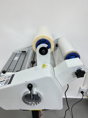 Good price نظام طلاء إفراز BOPP عالي الشفافية الدائري البيئي مع ضباب منخفض للغاية ومحتوى PCR بنسبة 92٪ للصناديق الصلبة الفاخرة الانترنت