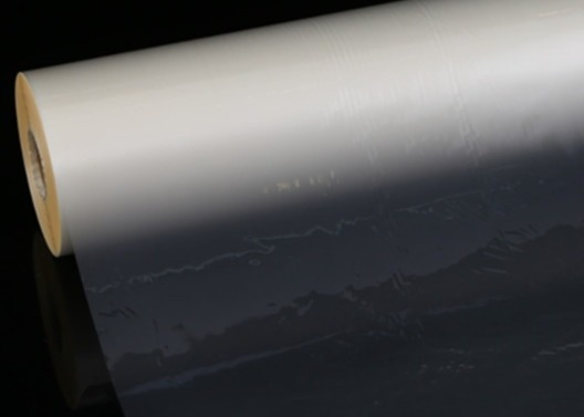 سعر جيد 27 ميكرون دقة ناعمة لامعة حيوية BOPP سطح نشط الحرارية-الربط للفيلم لفيلم لعبوات التعبئة الانترنت